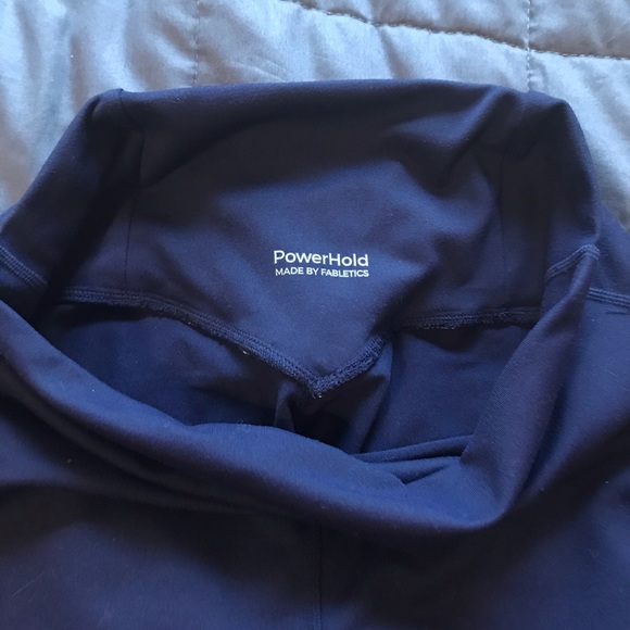 *SOLD* Fabletics Boost 7/8 Leggings - Picture 8 of 8